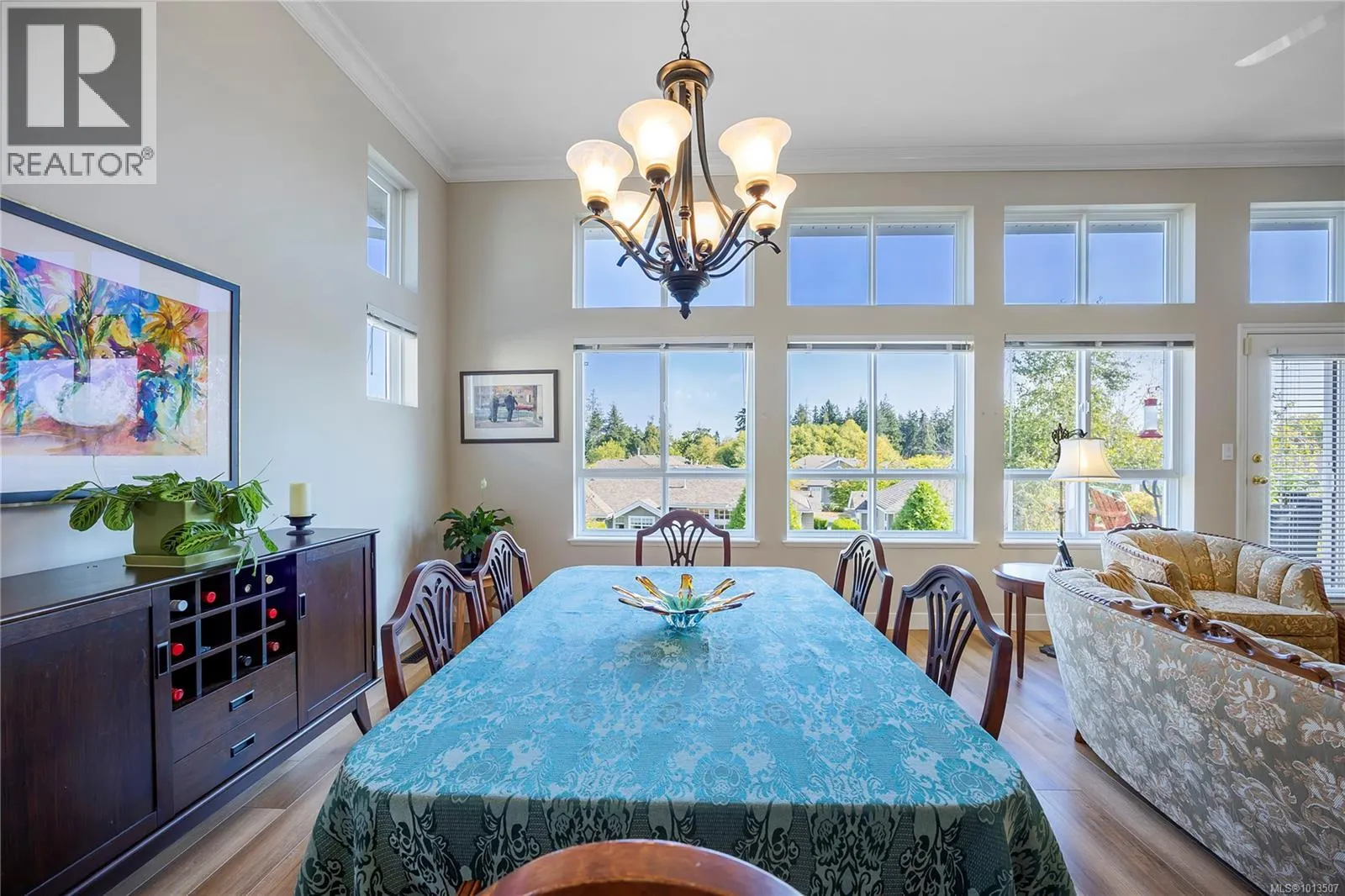 1381 Gabriola Dr