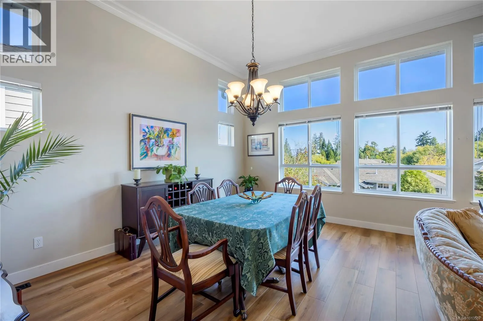 1381 Gabriola Dr