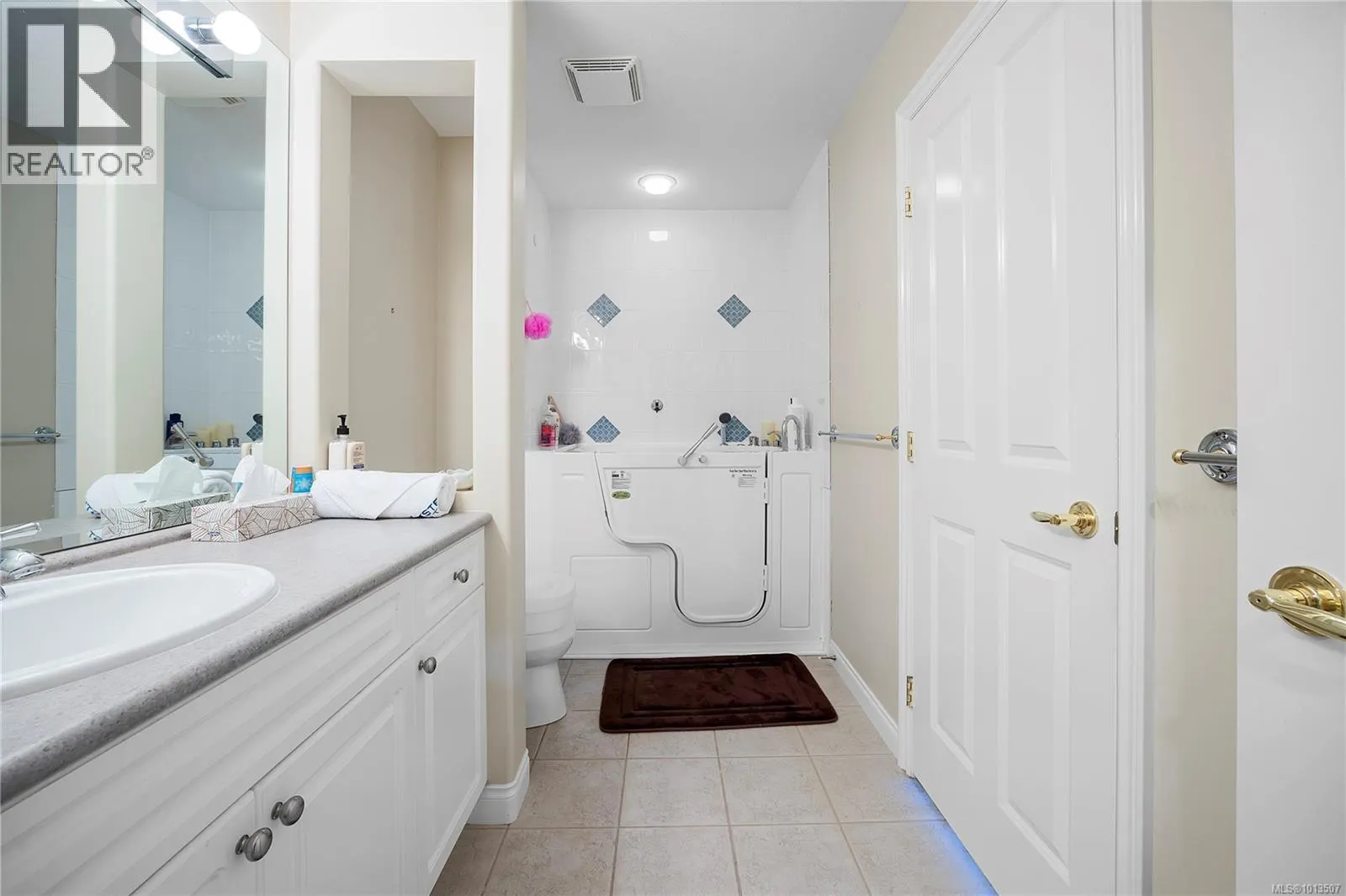 1381 Gabriola Dr