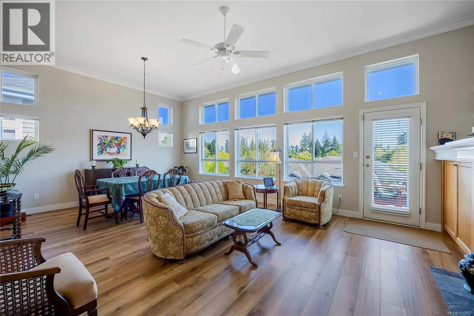1381 Gabriola Dr