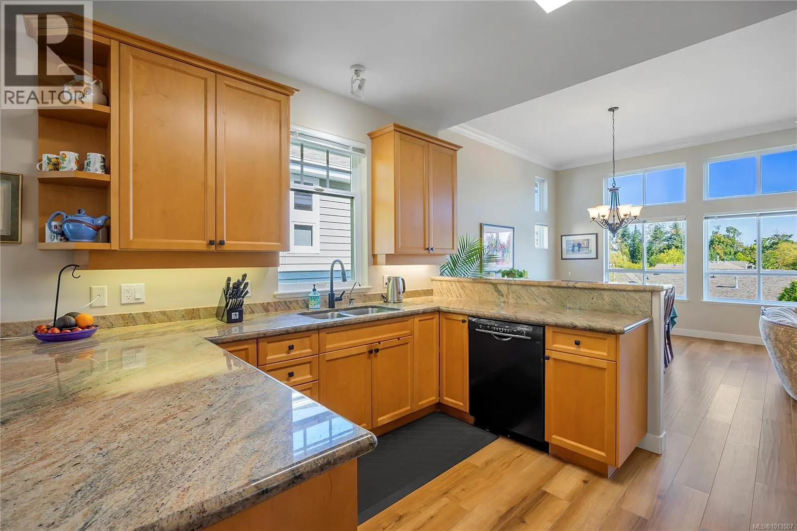 1381 Gabriola Dr