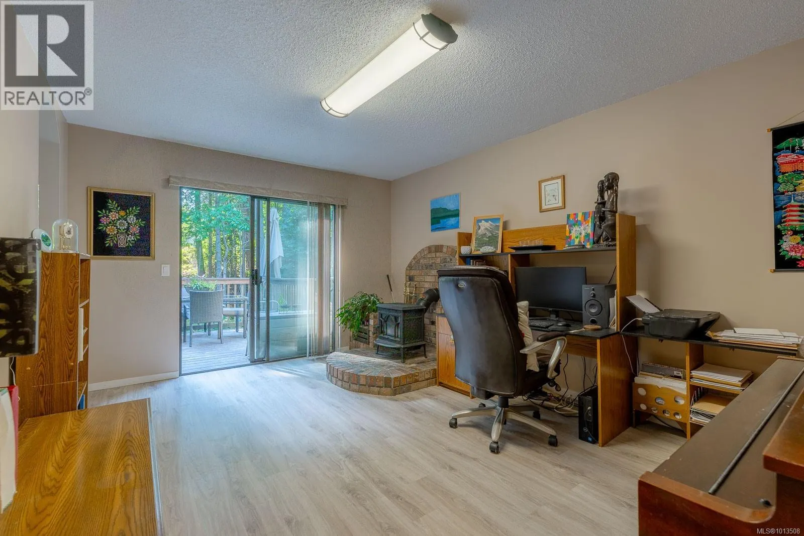 557 Doreen Pl