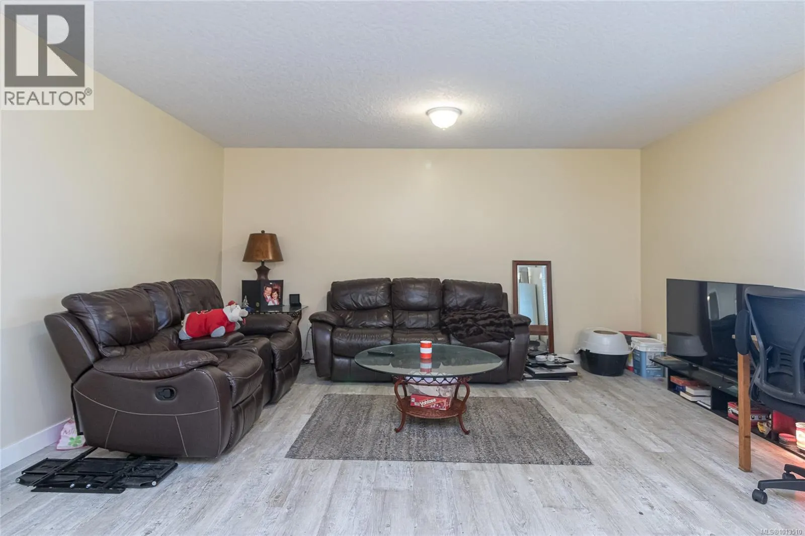 6983 Brailsford Pl