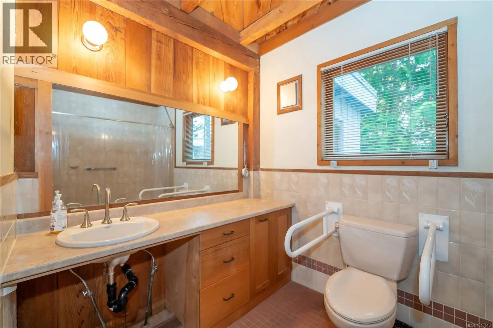 122 Ontario Pl