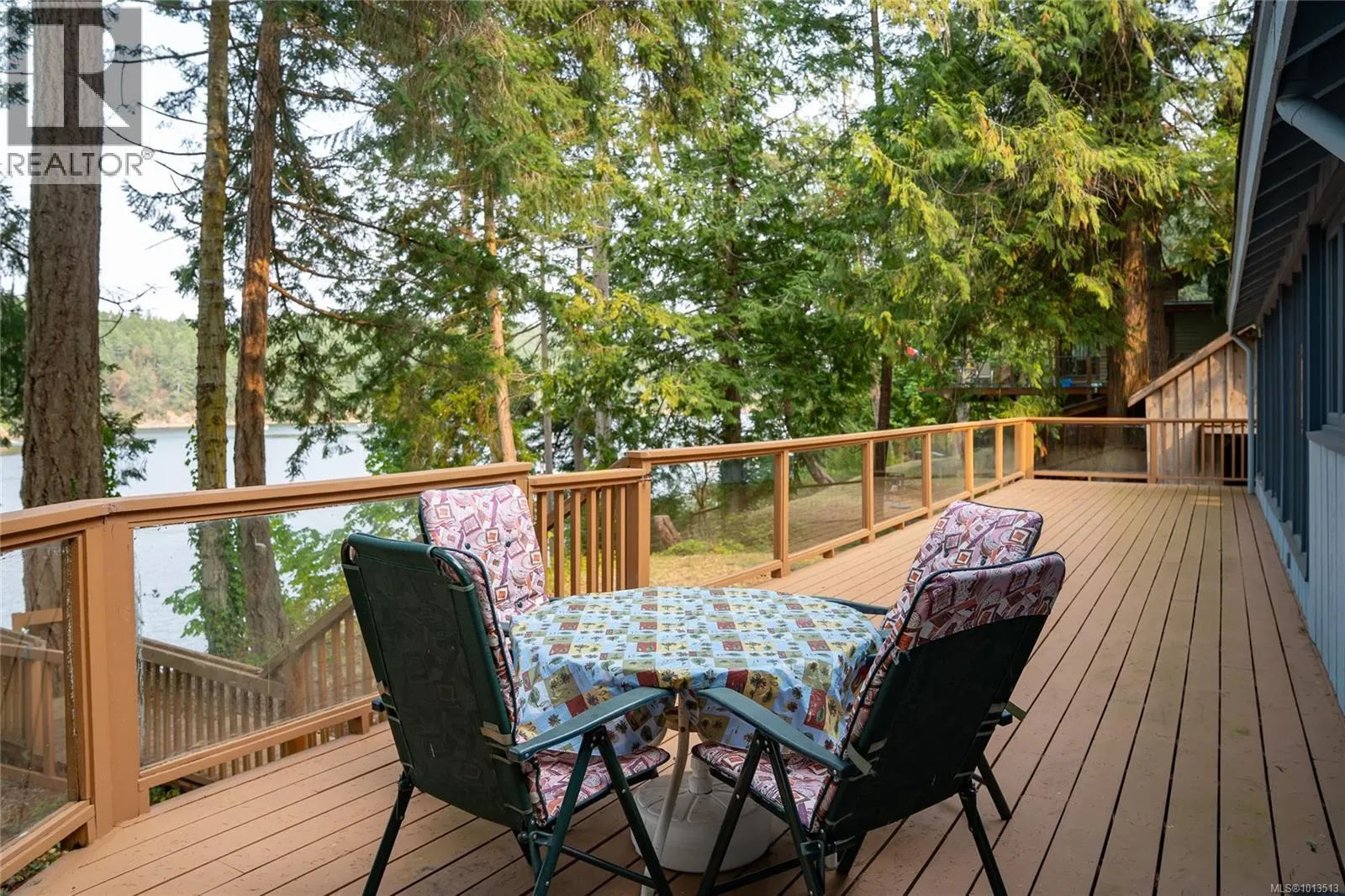 122 Ontario Pl