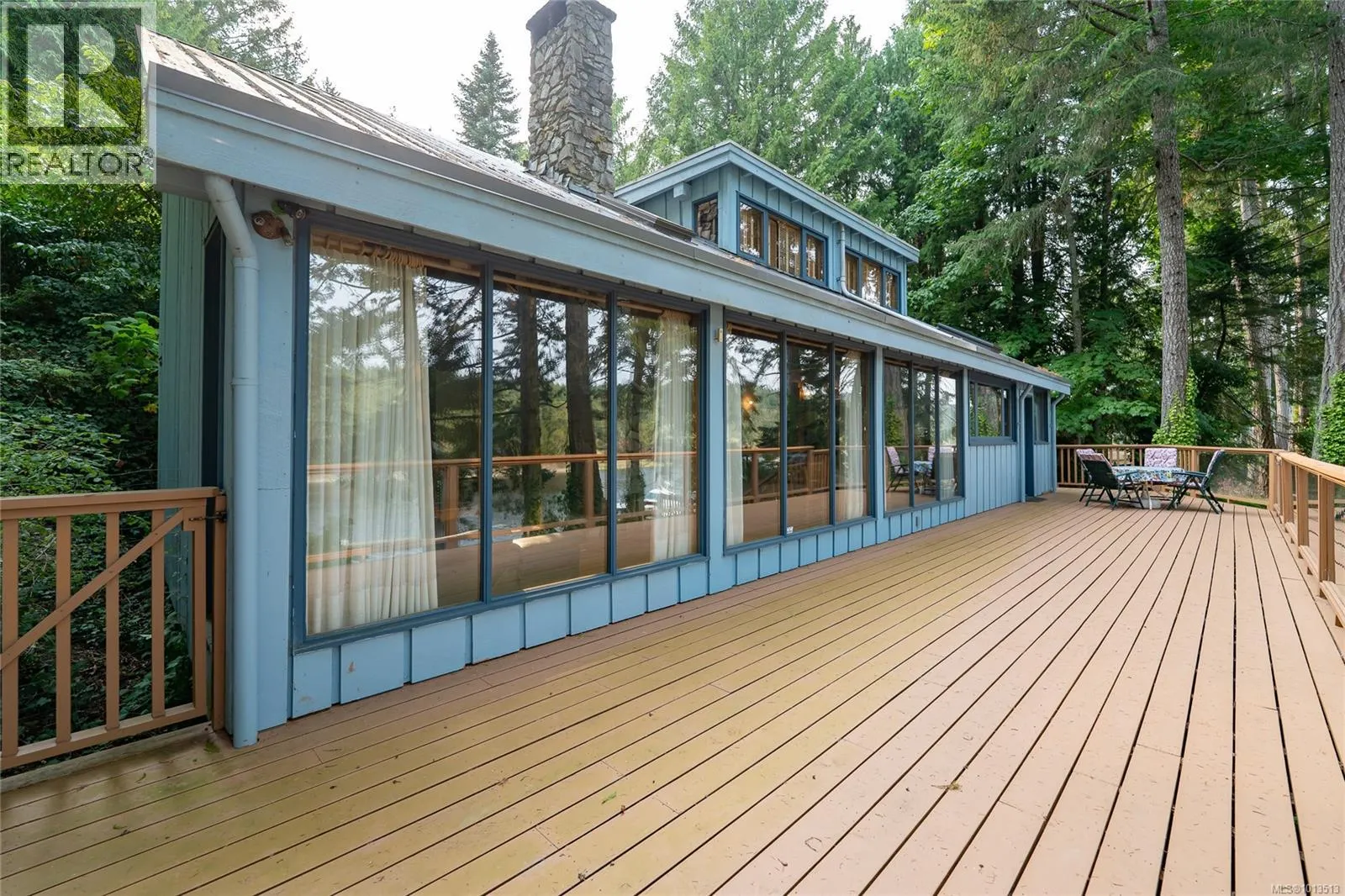 122 Ontario Pl