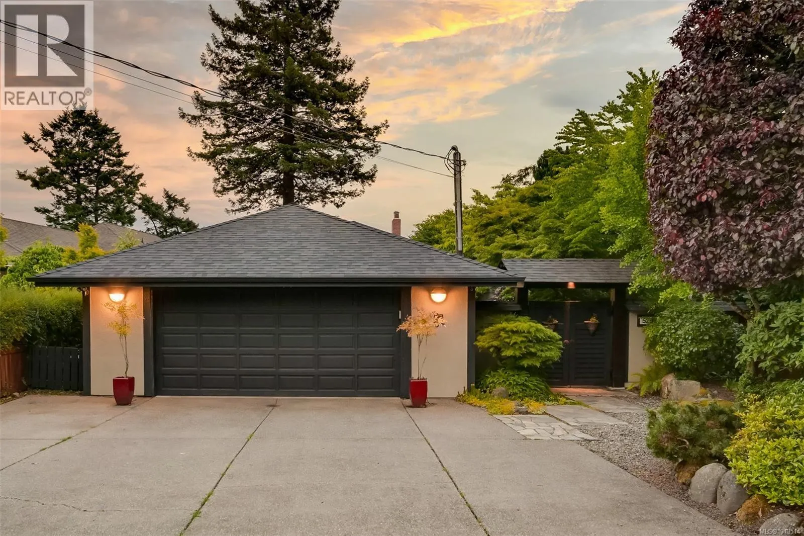 5299 Parker Ave