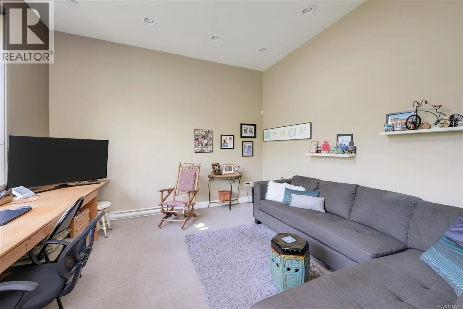 5299 Parker Ave