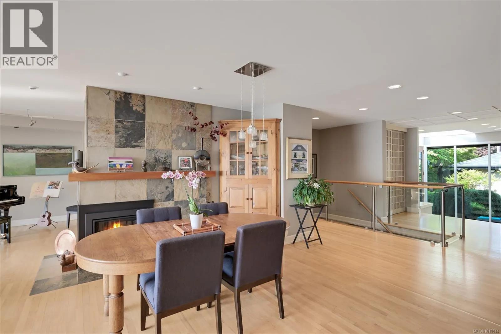5299 Parker Ave
