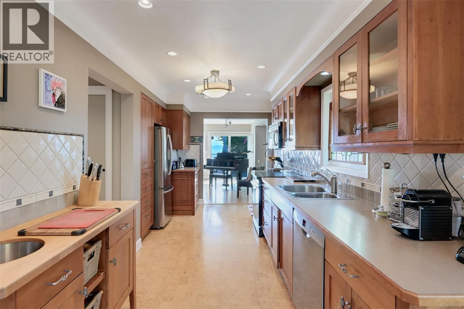 5299 Parker Ave