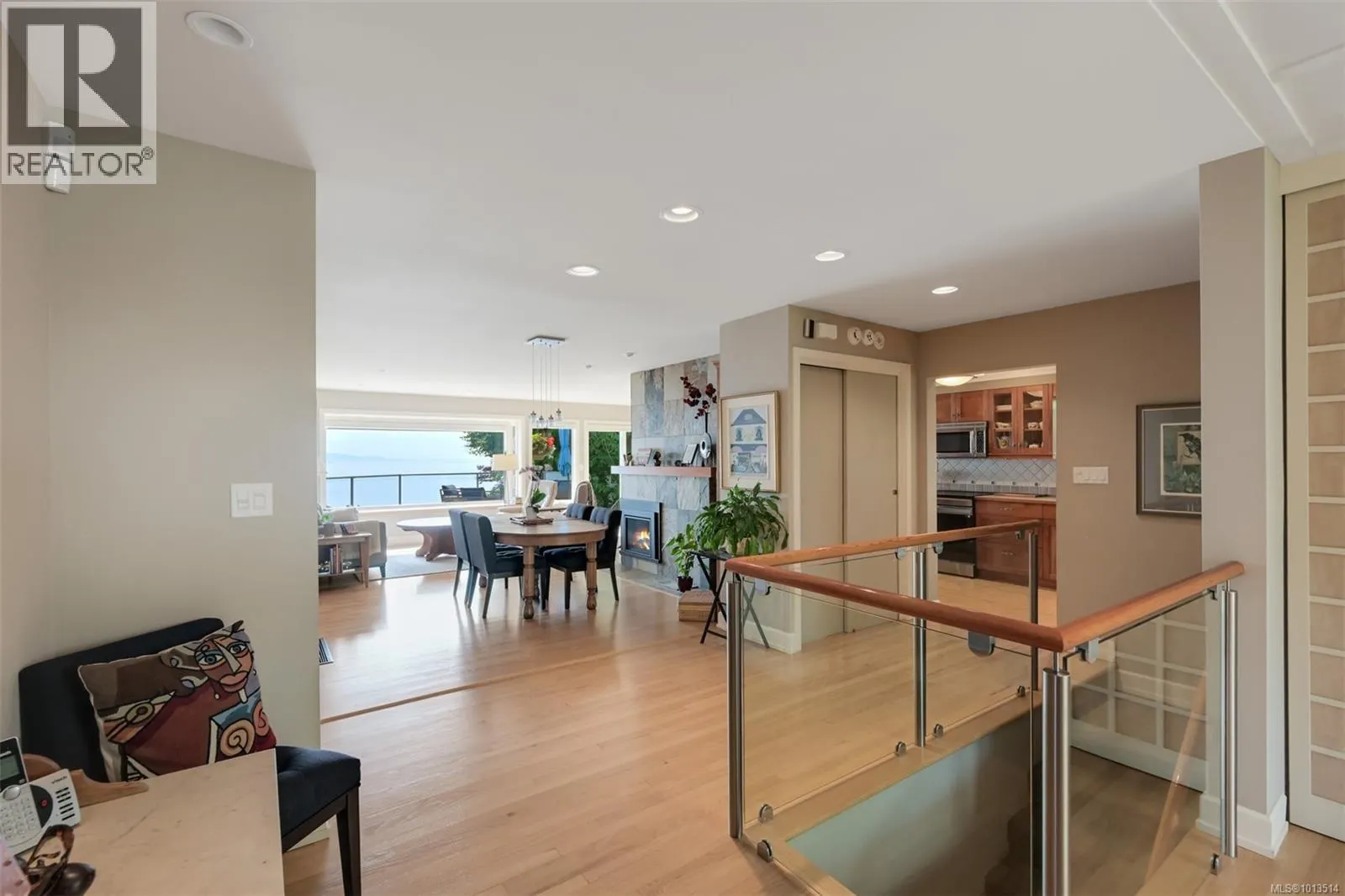 5299 Parker Ave