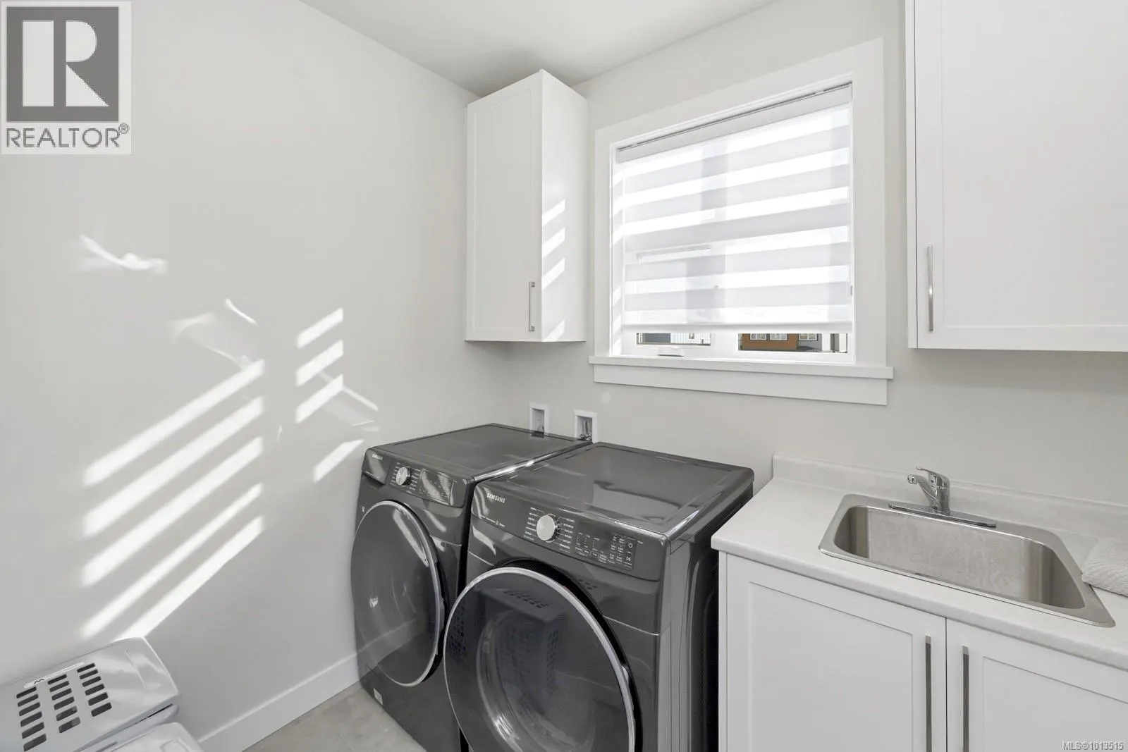 2083 Deerbrush Cres
