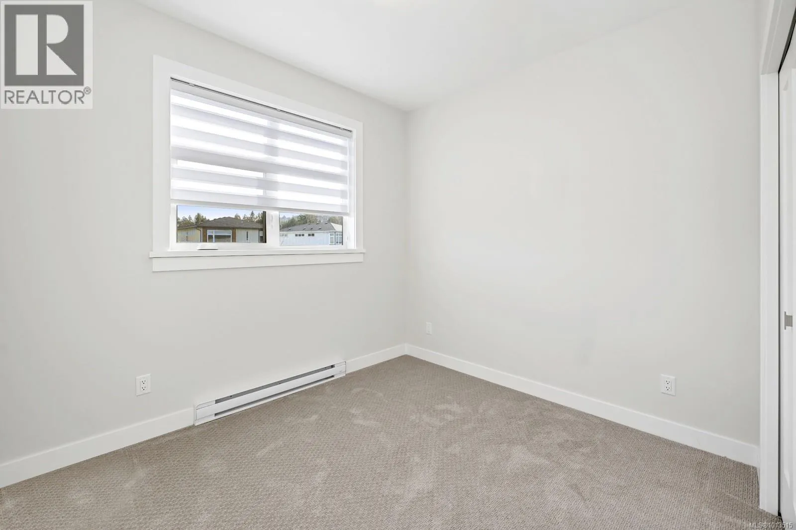 2083 Deerbrush Cres
