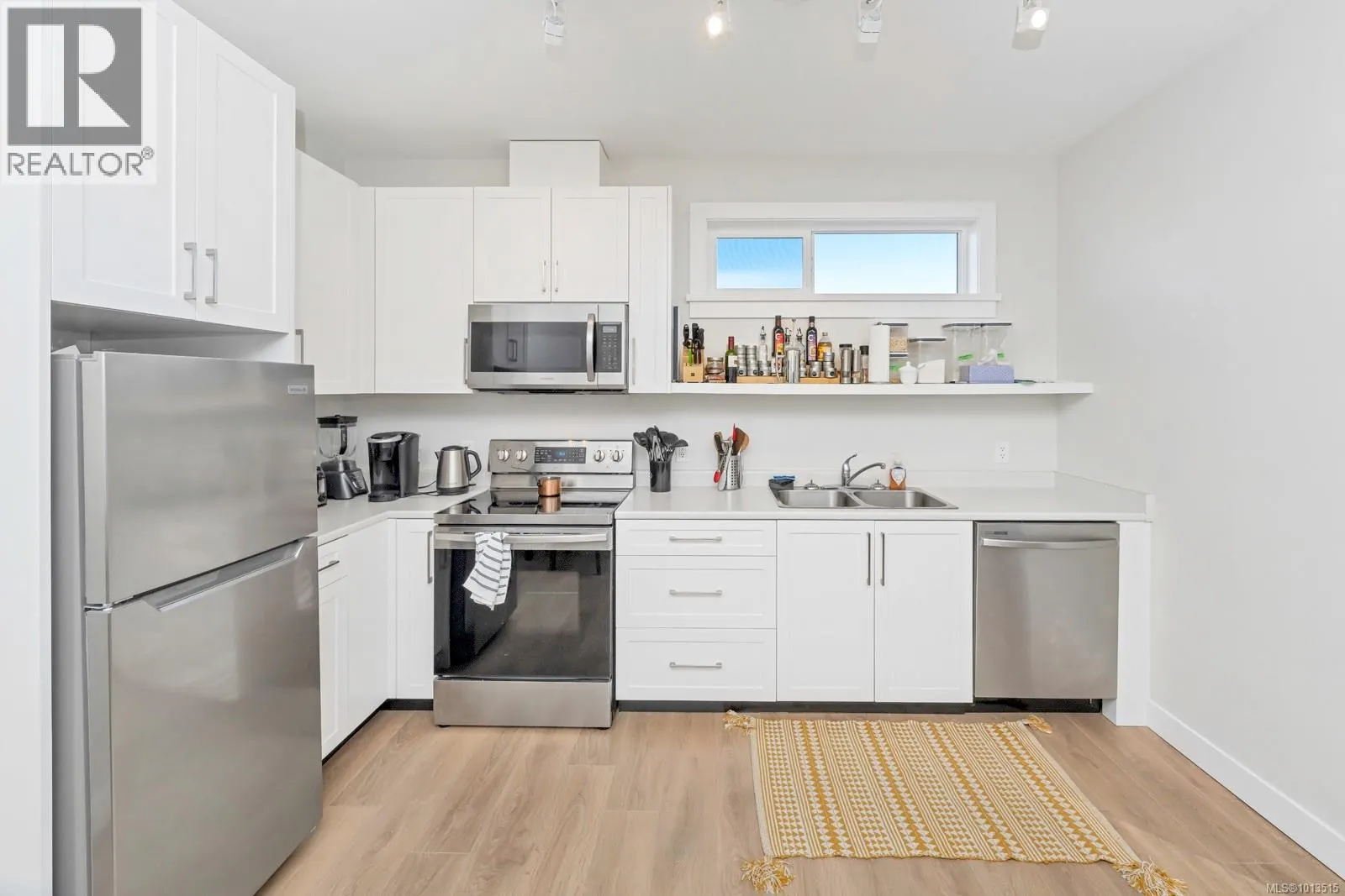 2083 Deerbrush Cres