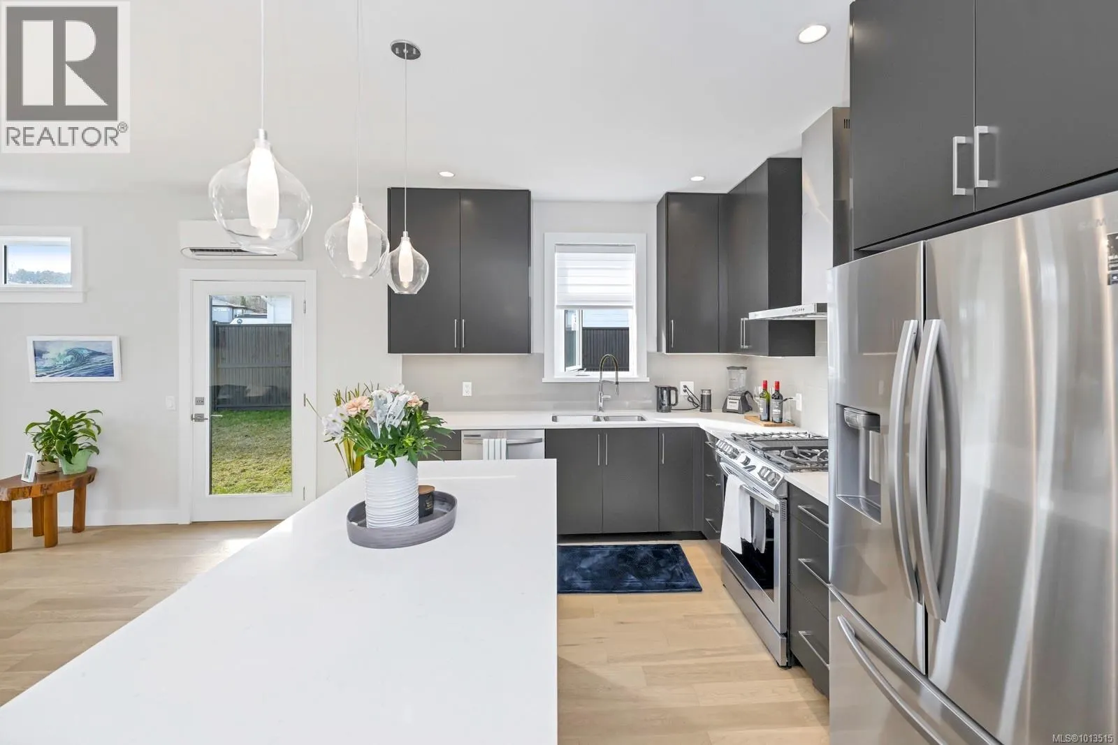 2083 Deerbrush Cres