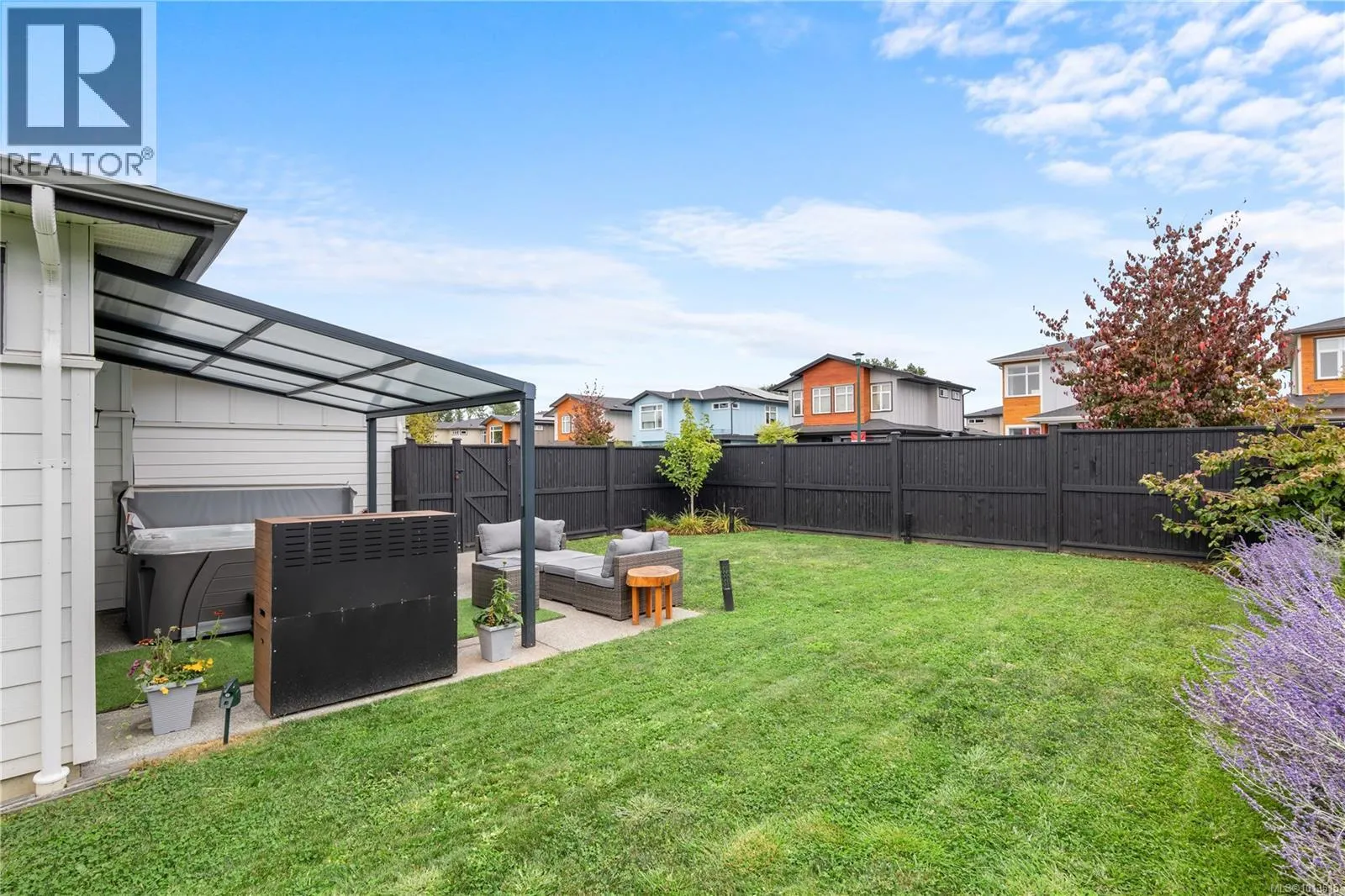 2083 Deerbrush Cres