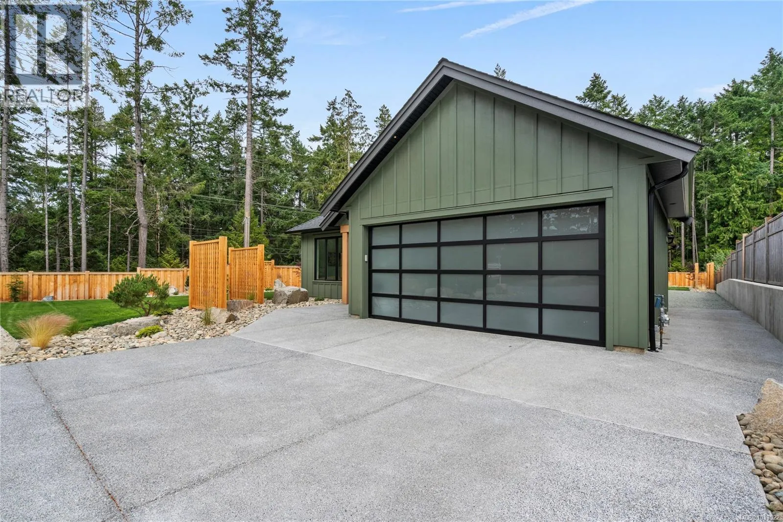 504 Juniper Dr