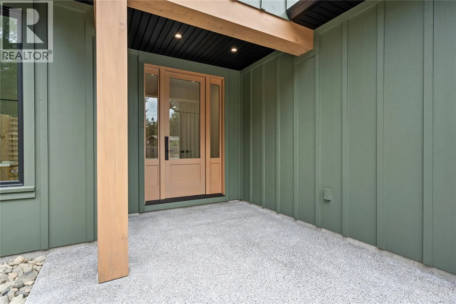 504 Juniper Dr