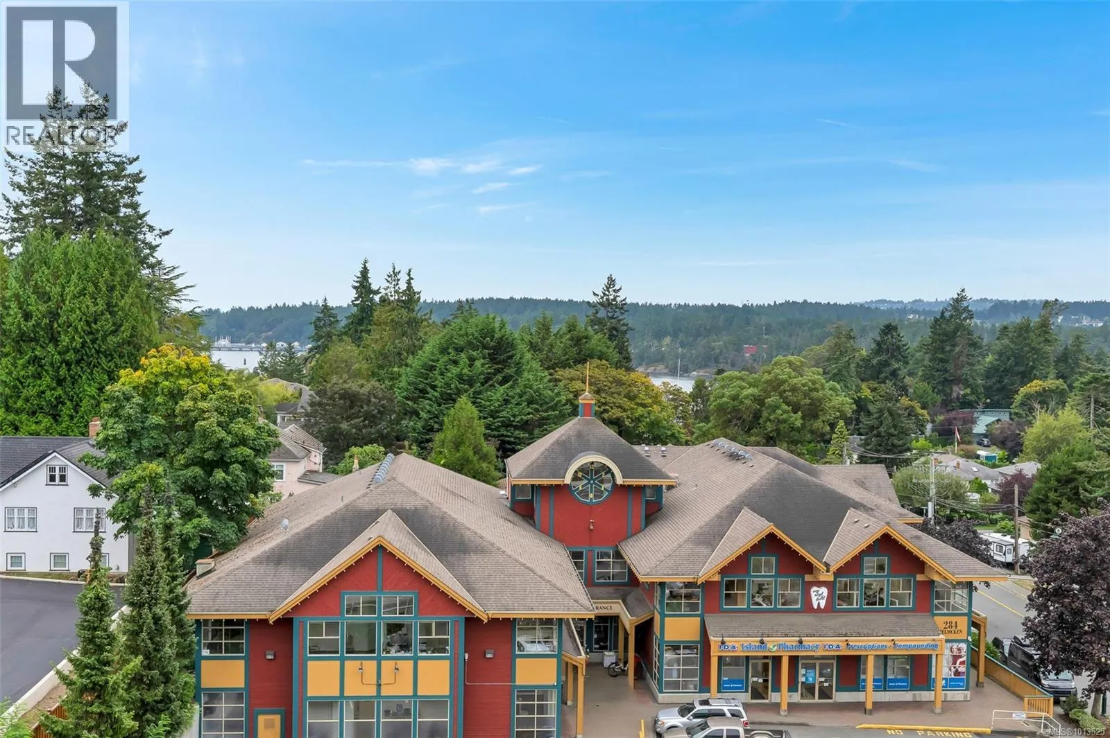 507 258 Helmcken Rd