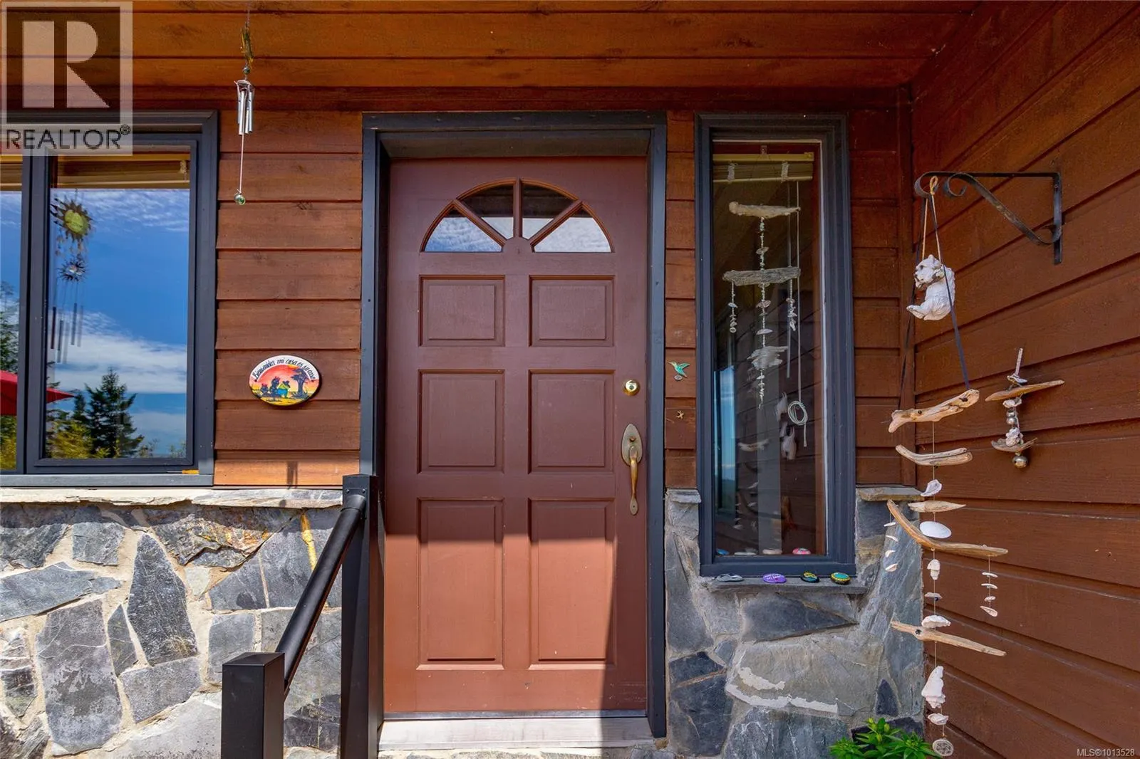 5154 Sooke Rd