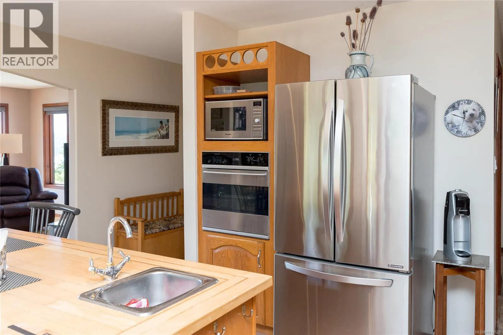 5154 Sooke Rd