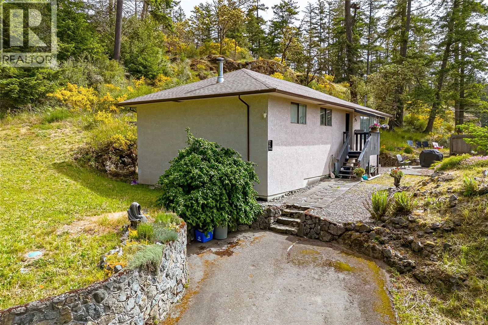 5154 Sooke Rd