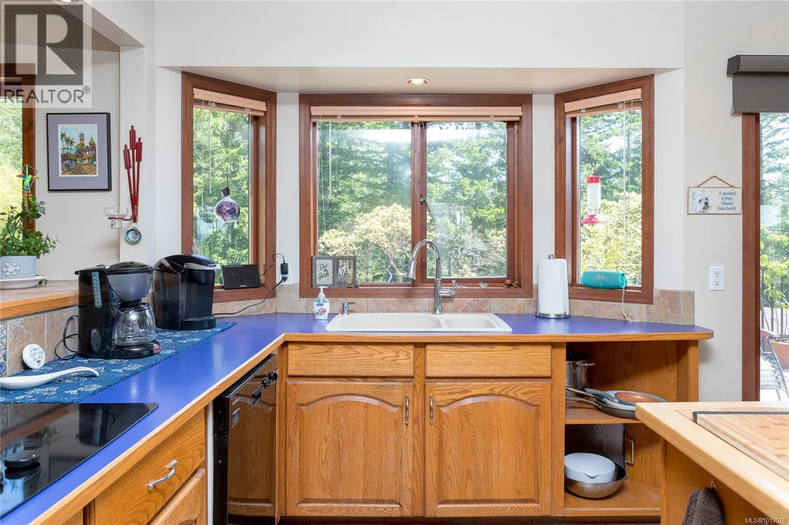 5154 Sooke Rd
