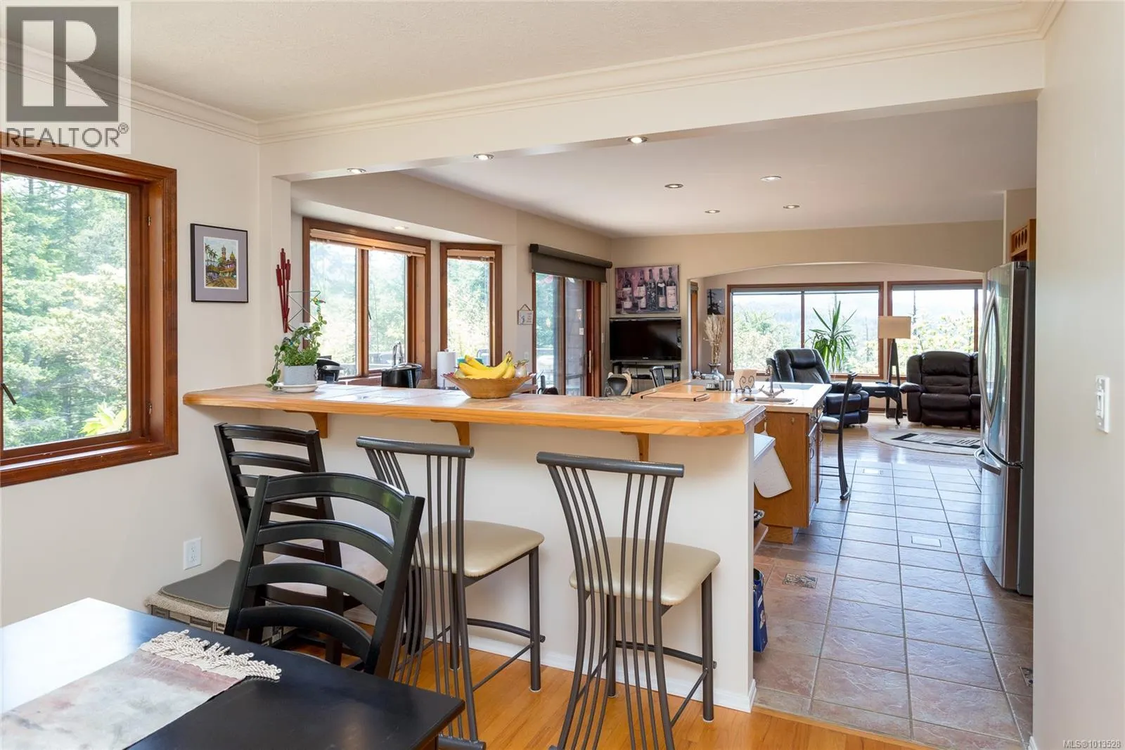 5154 Sooke Rd