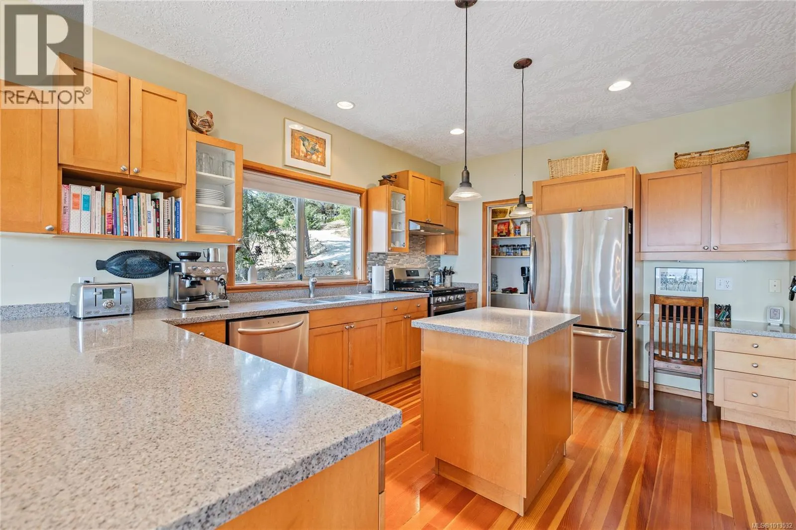 235 Canvasback Pl