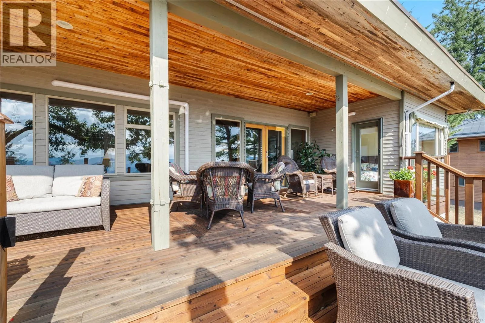 235 Canvasback Pl