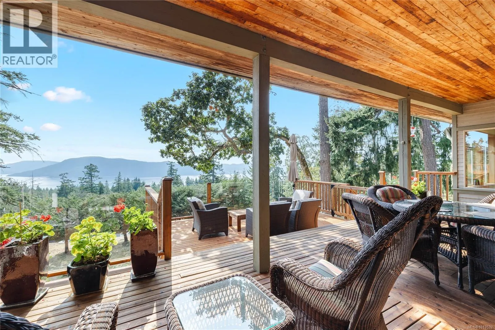 235 Canvasback Pl
