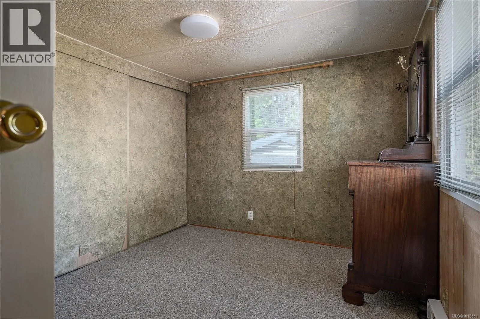 20 6820 Parklands Pl