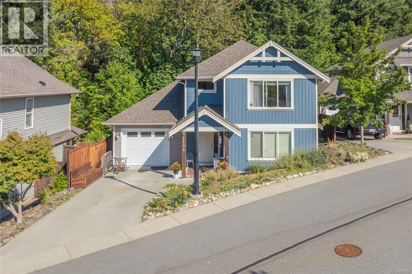 1104 Timberwood Dr