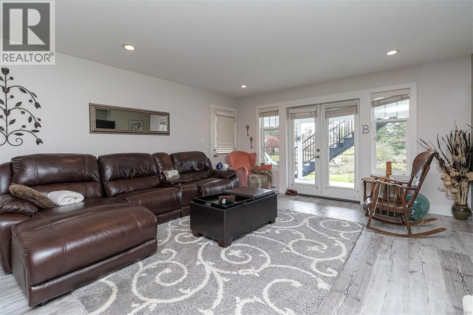 164 White Pine Rd