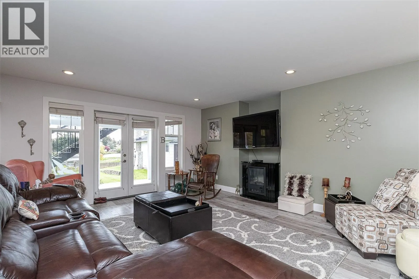 164 White Pine Rd