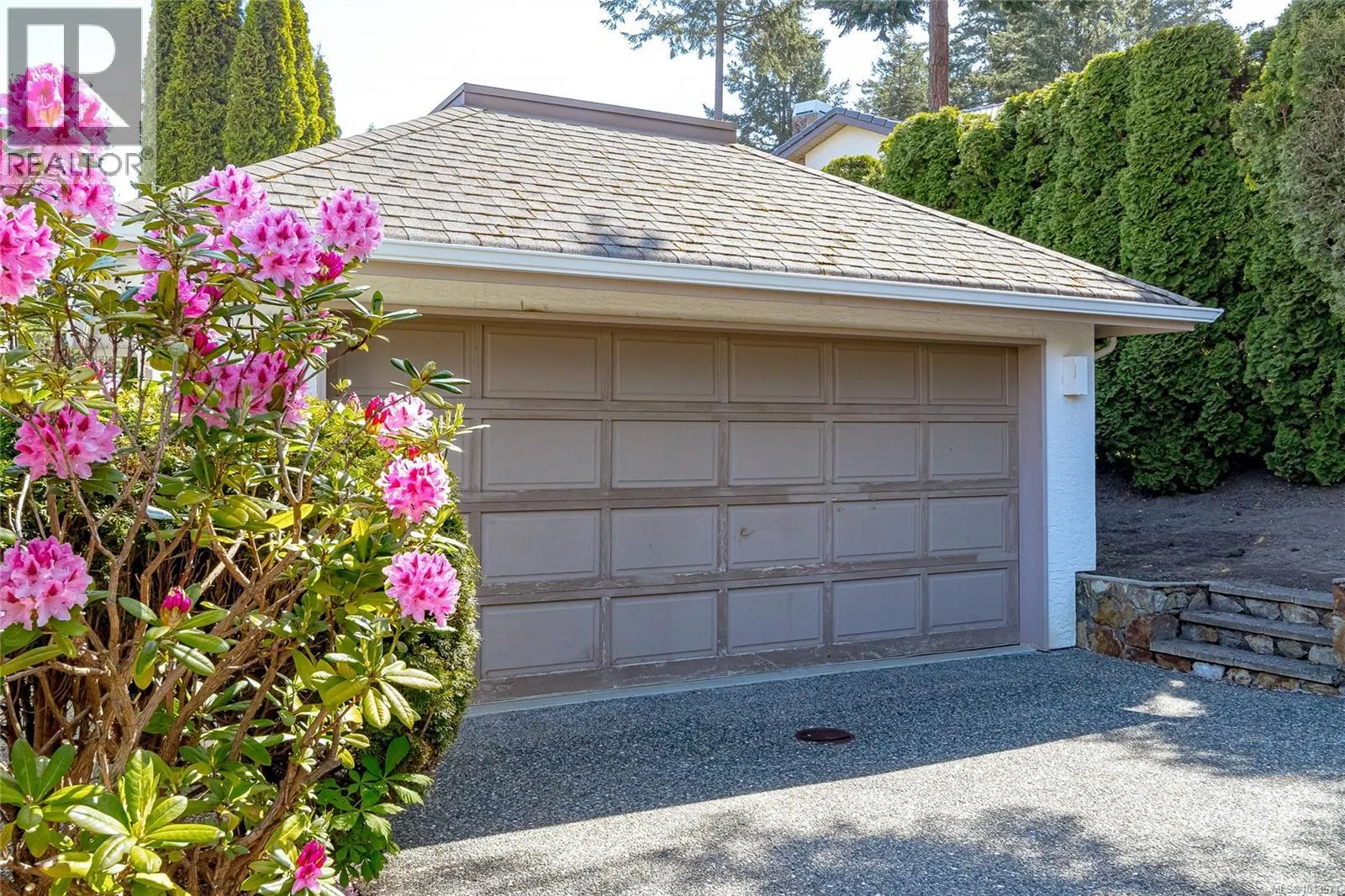 1096 Valewood Trail