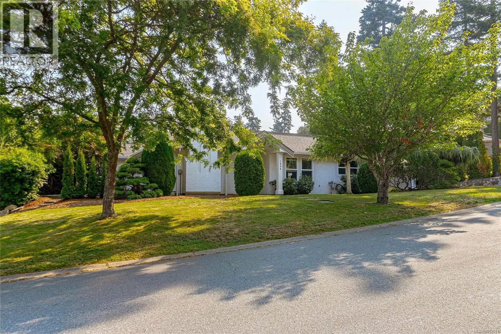 1096 Valewood Trail