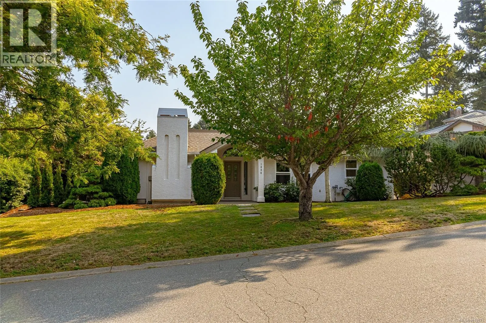 1096 Valewood Trail