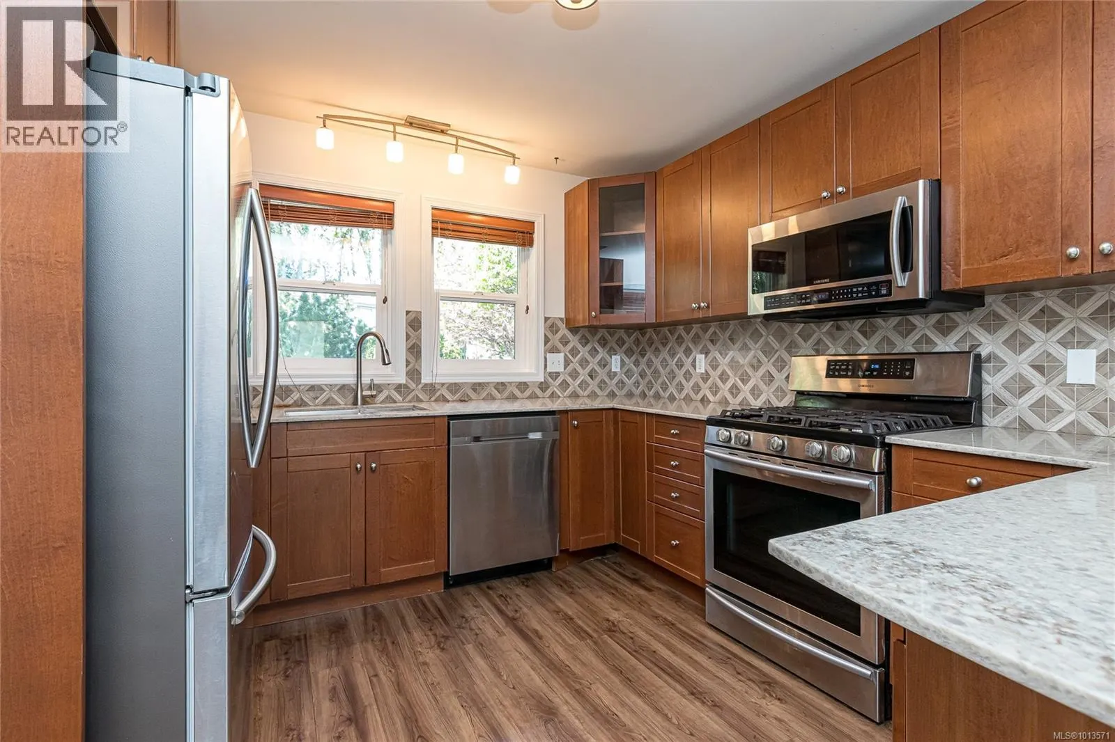 1096 Valewood Trail