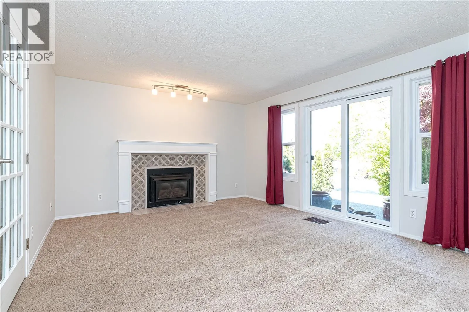 1096 Valewood Trail