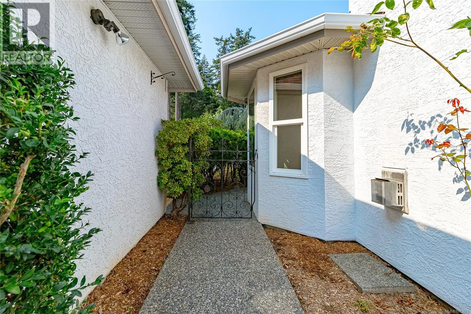 1096 Valewood Trail