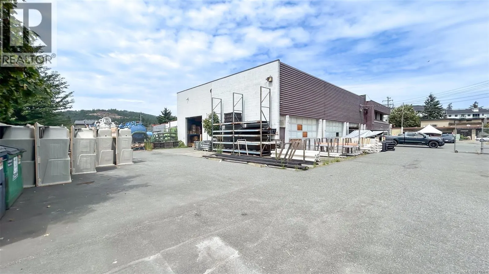 2665 Sooke Rd