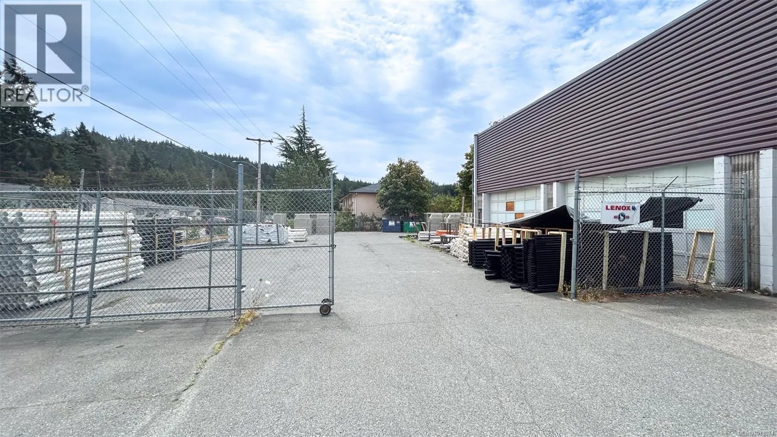 2665 Sooke Rd