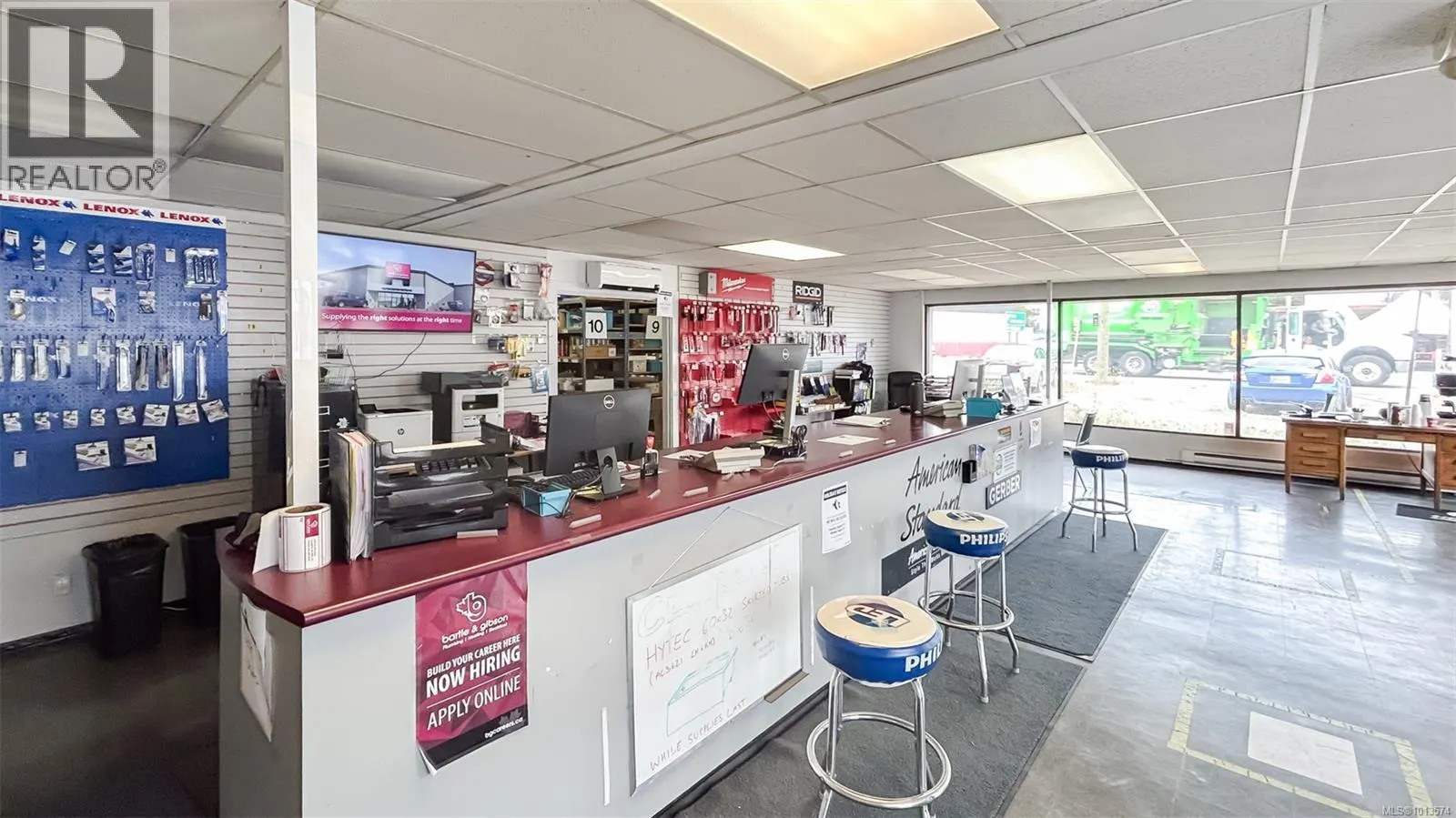 2665 Sooke Rd