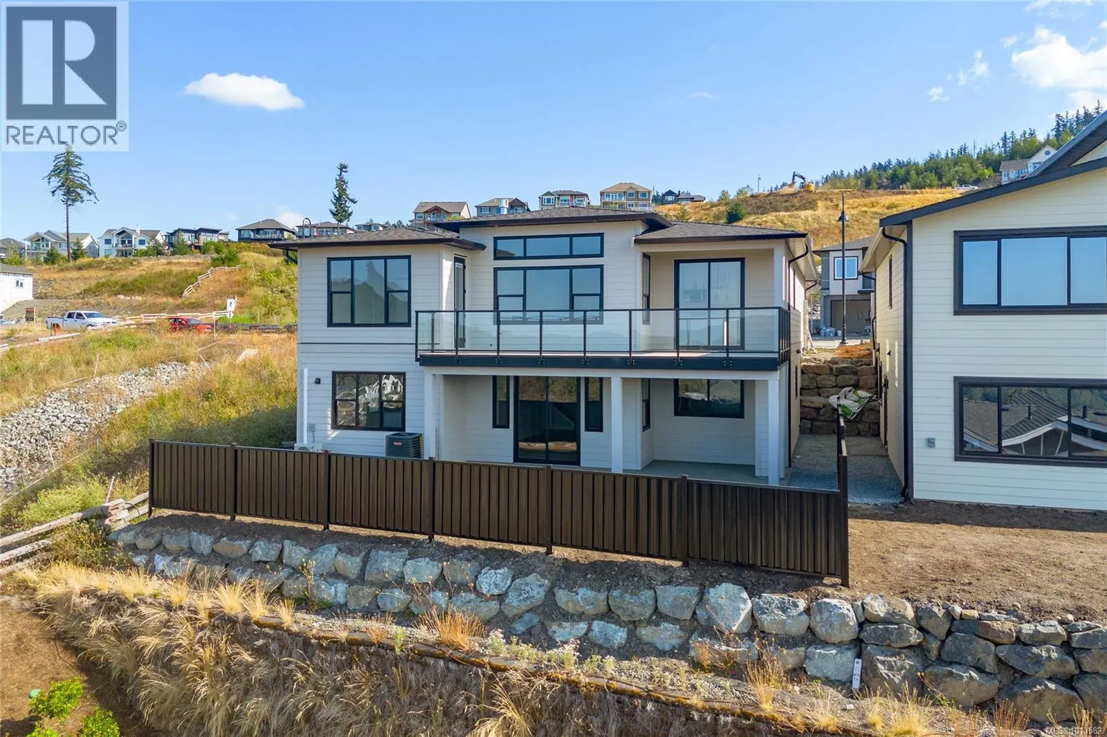 3195 Woodrush Dr