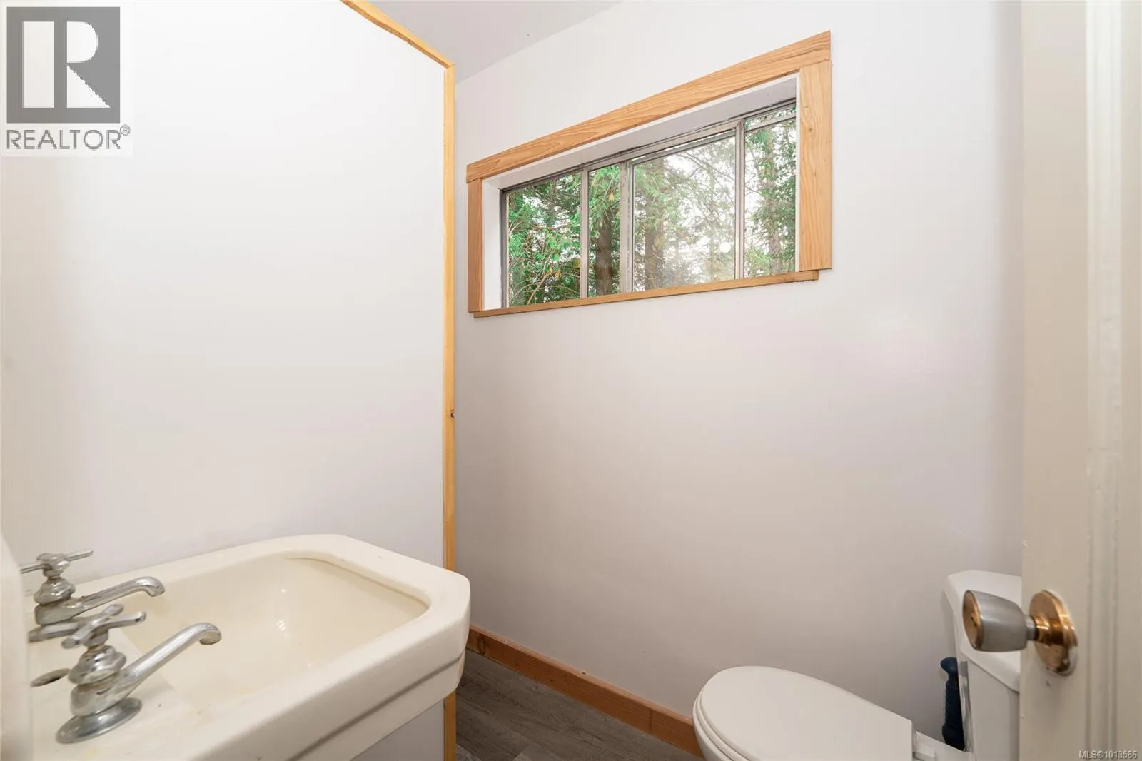 80 Blue Heron Rd