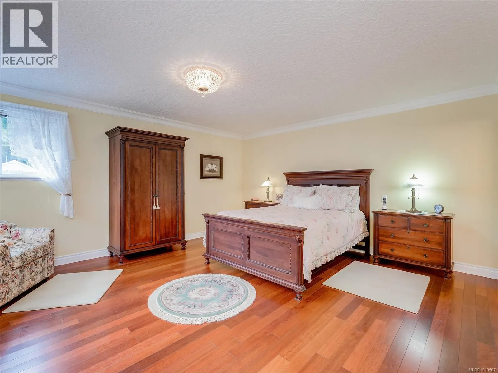 105 1645 Narissa Rd