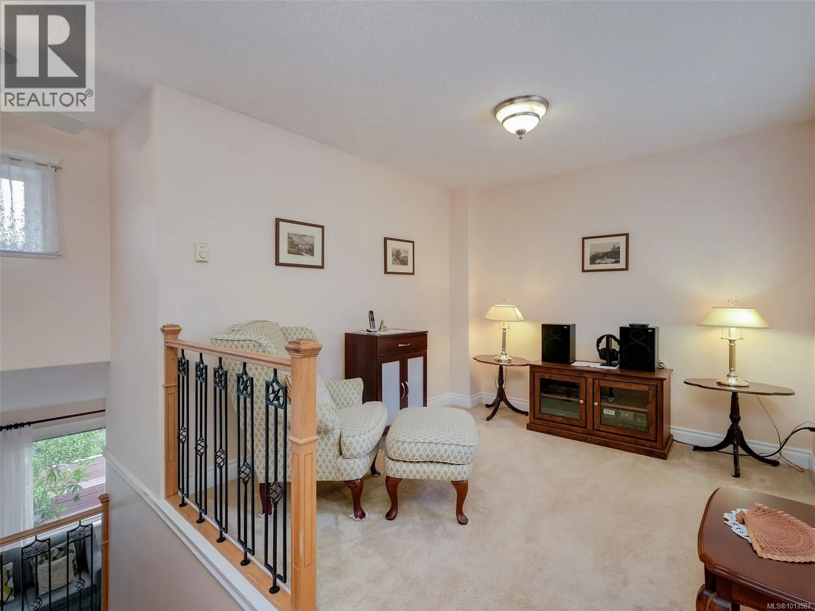 105 1645 Narissa Rd