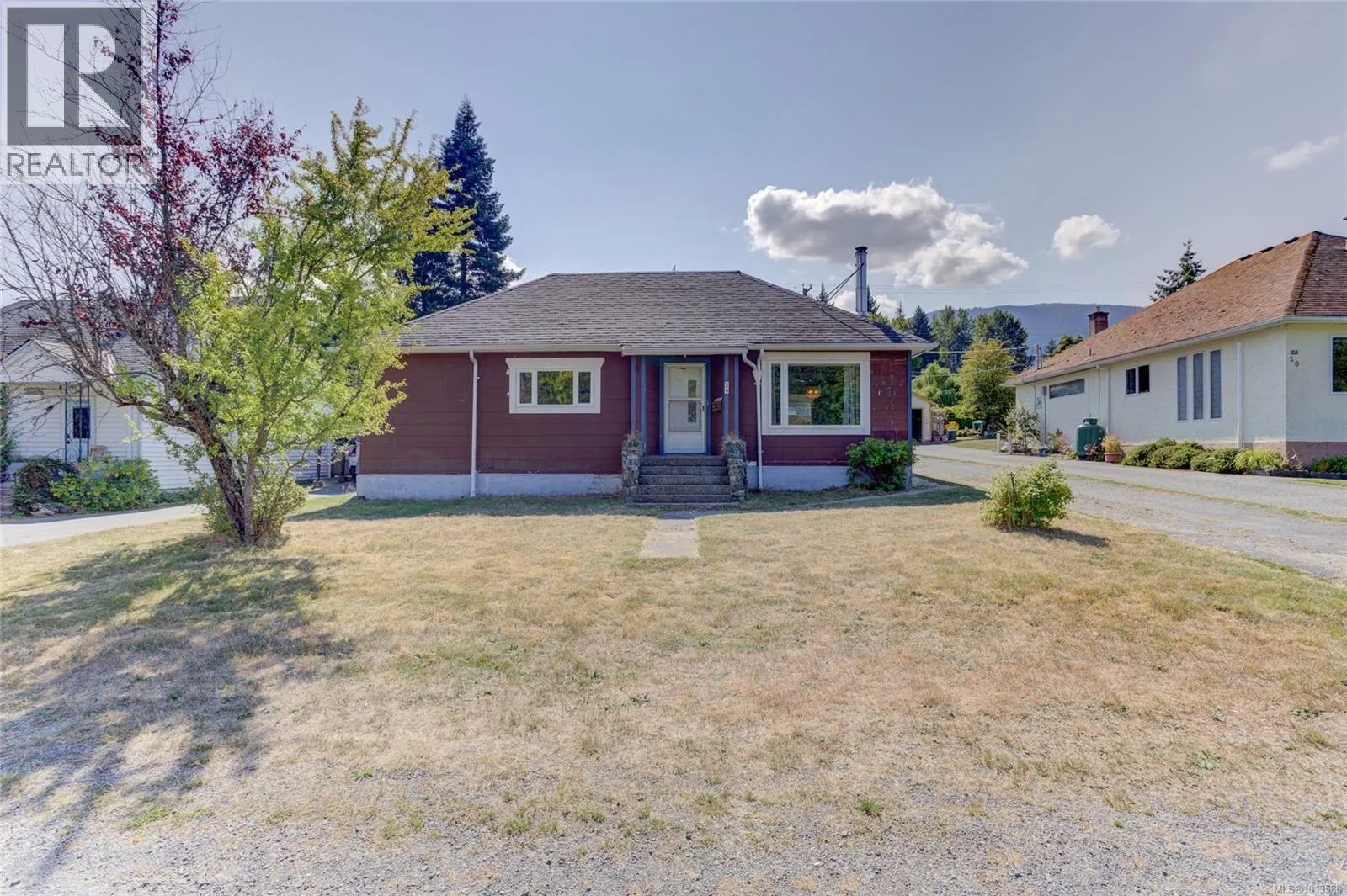 24 Hemlock St