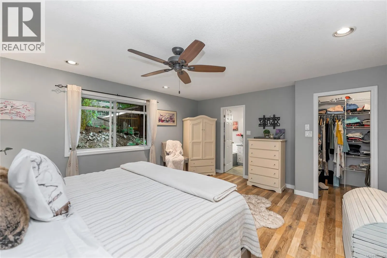 3350 Redden Rd